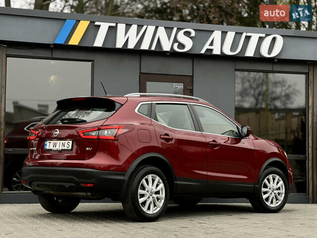 Красный Ниссан Rogue Sport, объемом двигателя 2 л и пробегом 45 тыс. км за 18900 $, фото 19 на Automoto.ua