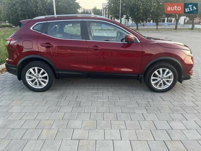 Красный Ниссан Rogue Sport, объемом двигателя 2 л и пробегом 59 тыс. км за 17700 $, фото 1 на Automoto.ua