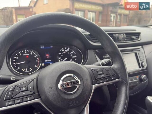 Червоний Ніссан Rogue Sport, об'ємом двигуна 2 л та пробігом 82 тис. км за 16500 $, фото 14 на Automoto.ua