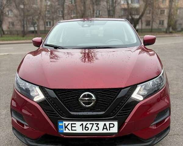 Червоний Ніссан Rogue Sport, об'ємом двигуна 2 л та пробігом 82 тис. км за 16500 $, фото 3 на Automoto.ua