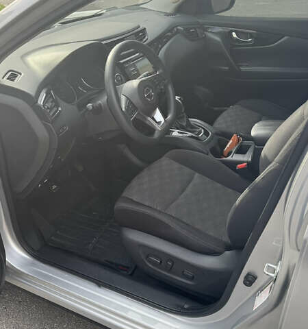 Ниссан Rogue Sport, объемом двигателя 2 л и пробегом 97 тыс. км за 14300 $, фото 4 на Automoto.ua
