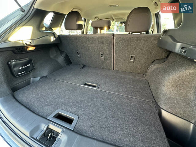 Ниссан Rogue Sport, объемом двигателя 2 л и пробегом 56 тыс. км за 16500 $, фото 12 на Automoto.ua