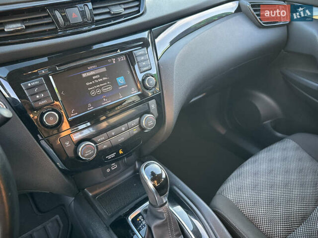 Ниссан Rogue Sport, объемом двигателя 2 л и пробегом 56 тыс. км за 16500 $, фото 11 на Automoto.ua