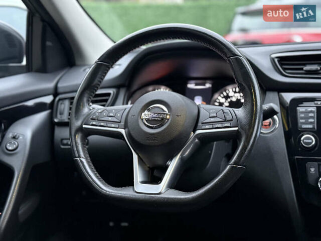 Сірий Ніссан Rogue Sport, об'ємом двигуна 2 л та пробігом 60 тис. км за 17500 $, фото 51 на Automoto.ua