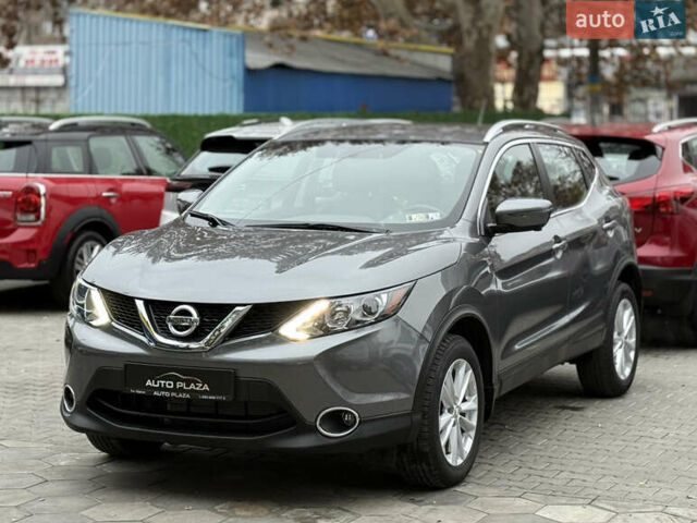 Сірий Ніссан Rogue Sport, об'ємом двигуна 2 л та пробігом 60 тис. км за 17500 $, фото 4 на Automoto.ua