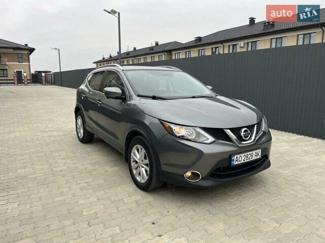 Сірий Ніссан Rogue Sport, об'ємом двигуна 2 л та пробігом 162 тис. км за 15200 $, фото 2 на Automoto.ua