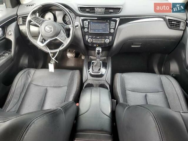 Серый Ниссан Rogue Sport, объемом двигателя 2 л и пробегом 148 тыс. км за 2600 $, фото 7 на Automoto.ua