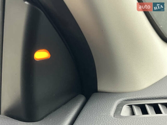 Сірий Ніссан Rogue Sport, об'ємом двигуна 2 л та пробігом 162 тис. км за 15200 $, фото 13 на Automoto.ua