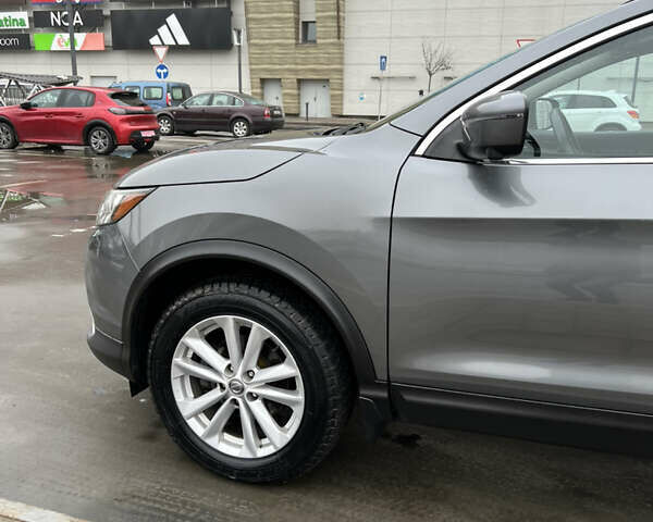 Сірий Ніссан Rogue Sport, об'ємом двигуна 2 л та пробігом 152 тис. км за 14900 $, фото 22 на Automoto.ua