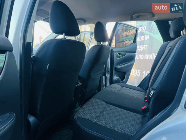 Серый Ниссан Rogue Sport, объемом двигателя 2 л и пробегом 103 тыс. км за 14200 $, фото 12 на Automoto.ua