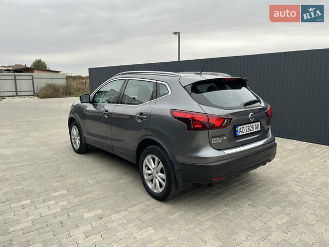 Сірий Ніссан Rogue Sport, об'ємом двигуна 2 л та пробігом 162 тис. км за 15200 $, фото 5 на Automoto.ua