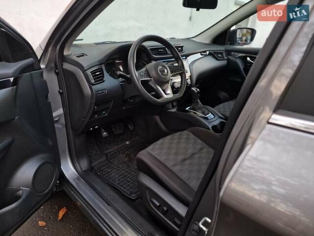 Сірий Ніссан Rogue Sport, об'ємом двигуна 2 л та пробігом 111 тис. км за 13490 $, фото 41 на Automoto.ua