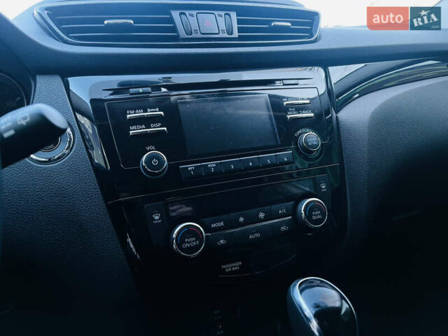 Серый Ниссан Rogue Sport, объемом двигателя 2 л и пробегом 103 тыс. км за 14200 $, фото 25 на Automoto.ua