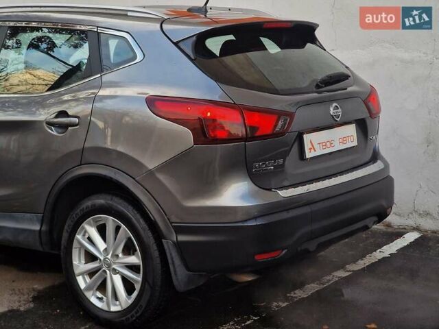 Сірий Ніссан Rogue Sport, об'ємом двигуна 2 л та пробігом 111 тис. км за 13490 $, фото 23 на Automoto.ua