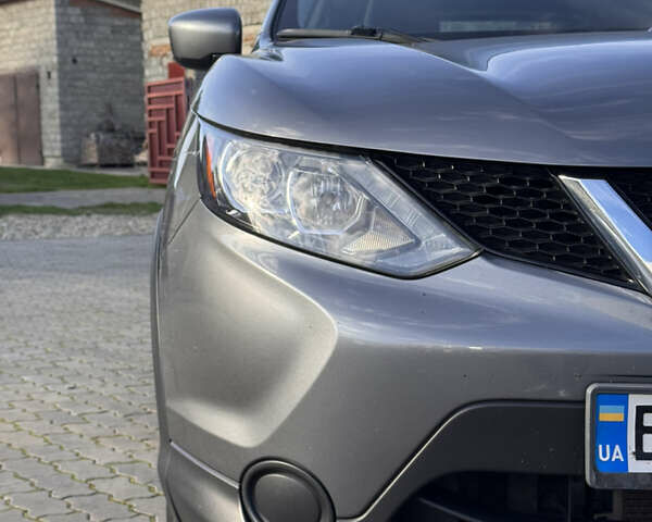 Серый Ниссан Rogue Sport, объемом двигателя 2 л и пробегом 214 тыс. км за 12000 $, фото 18 на Automoto.ua