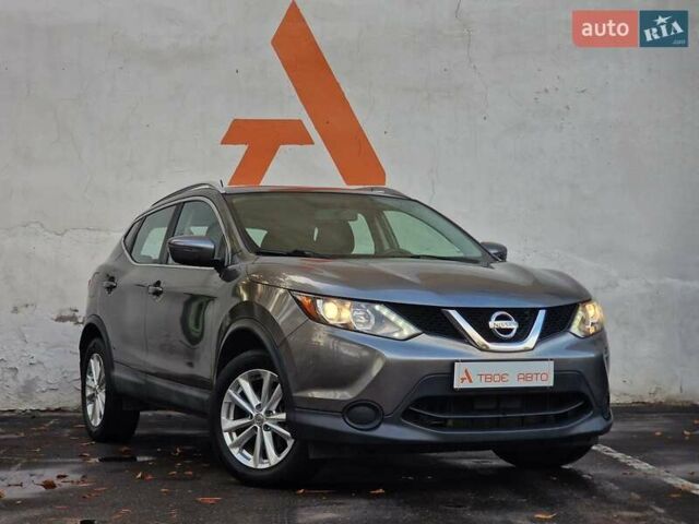 Сірий Ніссан Rogue Sport, об'ємом двигуна 2 л та пробігом 111 тис. км за 13490 $, фото 15 на Automoto.ua
