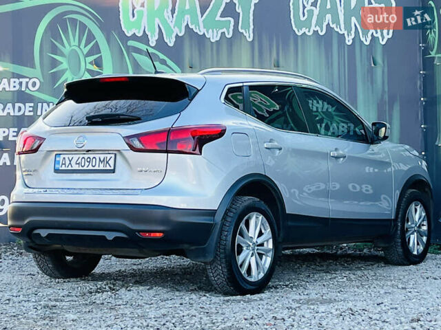 Серый Ниссан Rogue Sport, объемом двигателя 2 л и пробегом 103 тыс. км за 14200 $, фото 5 на Automoto.ua