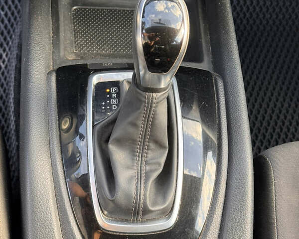 Серый Ниссан Rogue Sport, объемом двигателя 2 л и пробегом 214 тыс. км за 12000 $, фото 30 на Automoto.ua