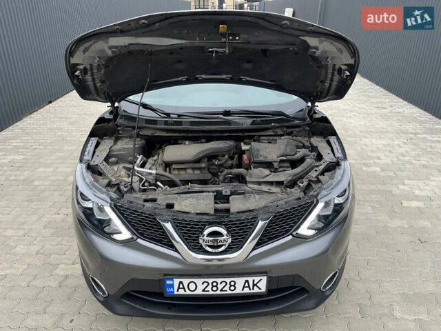 Сірий Ніссан Rogue Sport, об'ємом двигуна 2 л та пробігом 162 тис. км за 15200 $, фото 8 на Automoto.ua