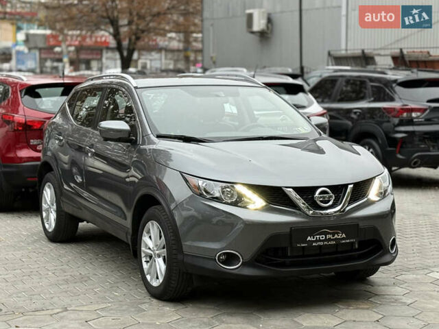 Сірий Ніссан Rogue Sport, об'ємом двигуна 2 л та пробігом 60 тис. км за 17500 $, фото 3 на Automoto.ua