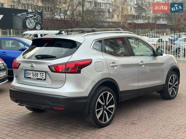 Серый Ниссан Rogue Sport, объемом двигателя 2 л и пробегом 83 тыс. км за 14500 $, фото 7 на Automoto.ua