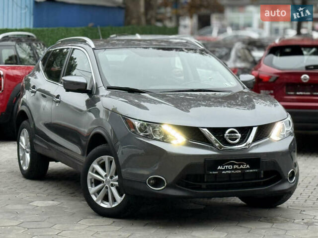 Сірий Ніссан Rogue Sport, об'ємом двигуна 2 л та пробігом 60 тис. км за 17500 $, фото 19 на Automoto.ua