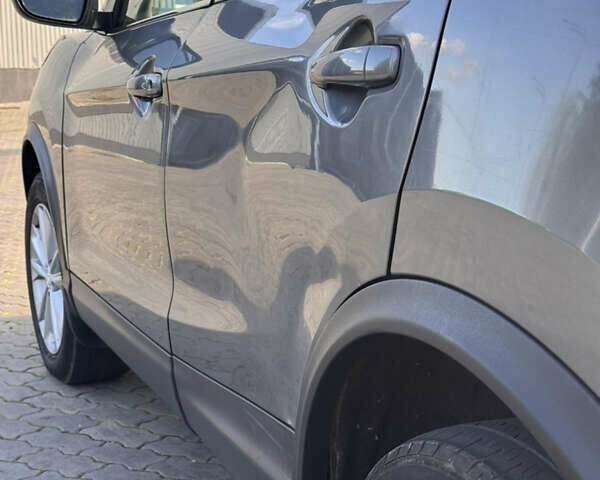 Серый Ниссан Rogue Sport, объемом двигателя 2 л и пробегом 214 тыс. км за 12000 $, фото 21 на Automoto.ua