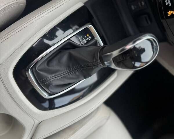 Серый Ниссан Rogue Sport, объемом двигателя 2 л и пробегом 83 тыс. км за 14500 $, фото 10 на Automoto.ua