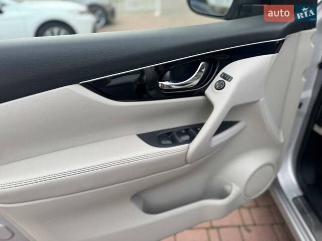 Серый Ниссан Rogue Sport, объемом двигателя 2 л и пробегом 83 тыс. км за 14500 $, фото 13 на Automoto.ua