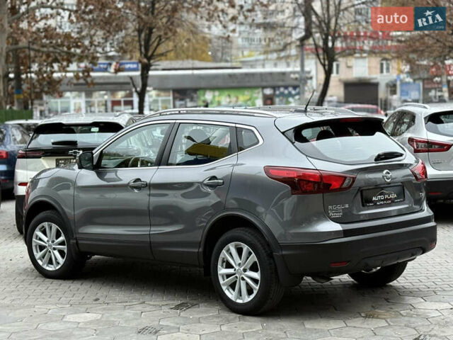 Сірий Ніссан Rogue Sport, об'ємом двигуна 2 л та пробігом 60 тис. км за 17500 $, фото 35 на Automoto.ua