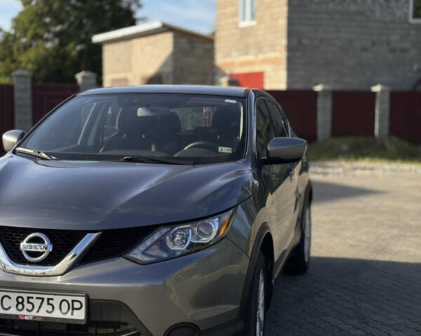 Серый Ниссан Rogue Sport, объемом двигателя 2 л и пробегом 214 тыс. км за 12000 $, фото 15 на Automoto.ua