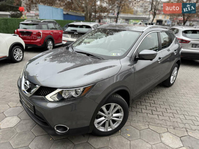 Сірий Ніссан Rogue Sport, об'ємом двигуна 2 л та пробігом 60 тис. км за 17500 $, фото 5 на Automoto.ua