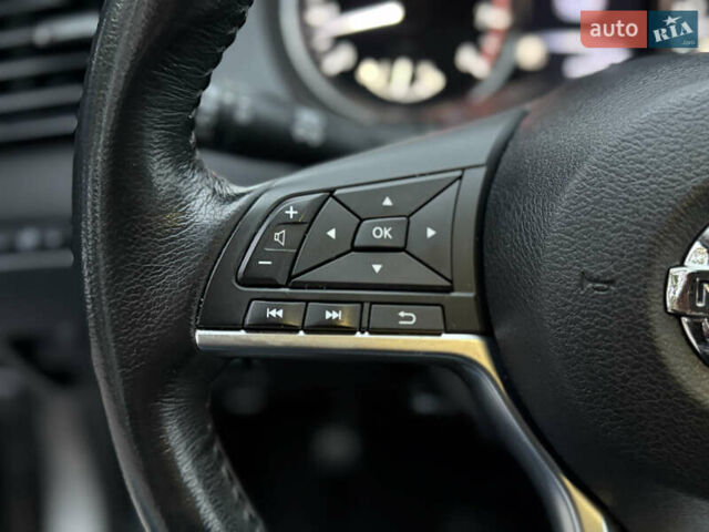 Сірий Ніссан Rogue Sport, об'ємом двигуна 2 л та пробігом 60 тис. км за 17500 $, фото 56 на Automoto.ua