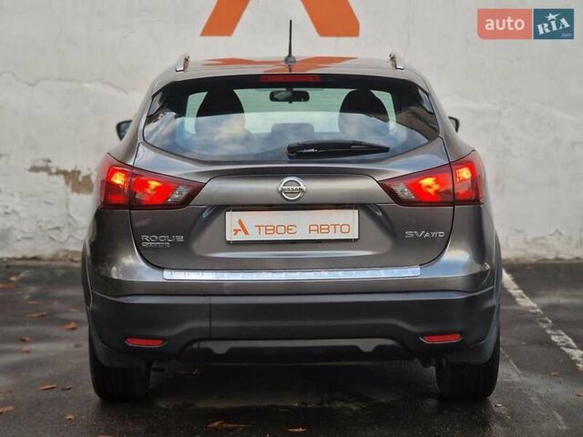 Сірий Ніссан Rogue Sport, об'ємом двигуна 2 л та пробігом 111 тис. км за 13490 $, фото 36 на Automoto.ua