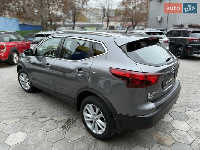 Сірий Ніссан Rogue Sport, об'ємом двигуна 2 л та пробігом 60 тис. км за 17500 $, фото 31 на Automoto.ua