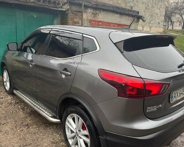 Сірий Ніссан Rogue Sport, об'ємом двигуна 2 л та пробігом 96 тис. км за 13700 $, фото 3 на Automoto.ua
