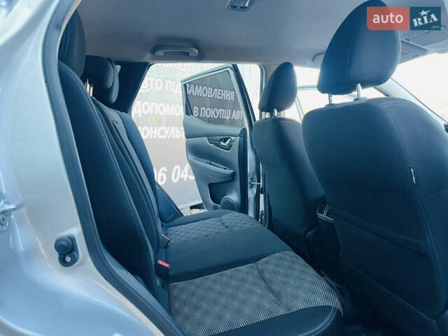 Серый Ниссан Rogue Sport, объемом двигателя 2 л и пробегом 103 тыс. км за 14200 $, фото 16 на Automoto.ua