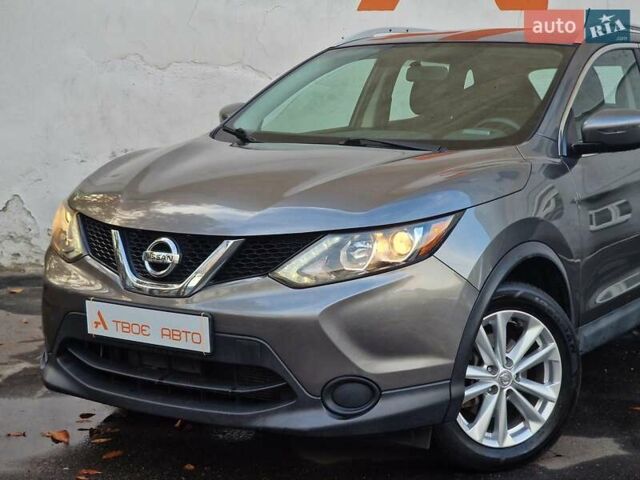 Сірий Ніссан Rogue Sport, об'ємом двигуна 2 л та пробігом 111 тис. км за 13490 $, фото 11 на Automoto.ua