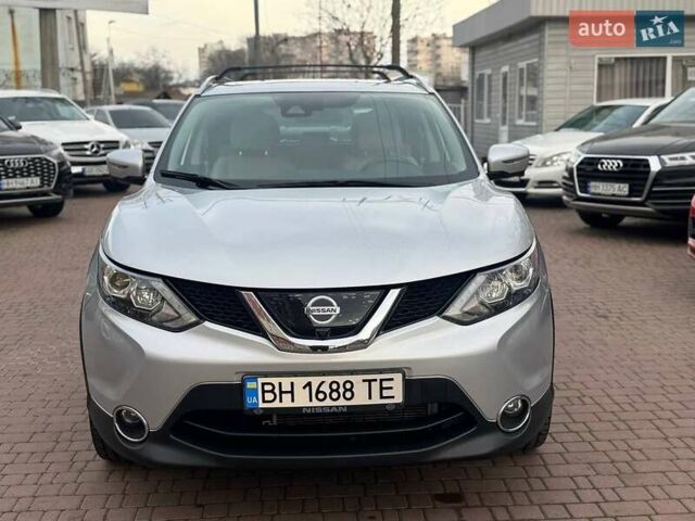 Серый Ниссан Rogue Sport, объемом двигателя 2 л и пробегом 83 тыс. км за 14500 $, фото 6 на Automoto.ua