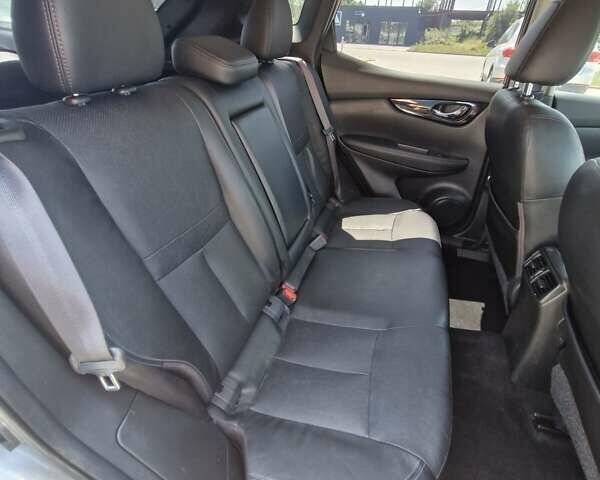 Серый Ниссан Rogue Sport, объемом двигателя 2 л и пробегом 179 тыс. км за 14500 $, фото 11 на Automoto.ua