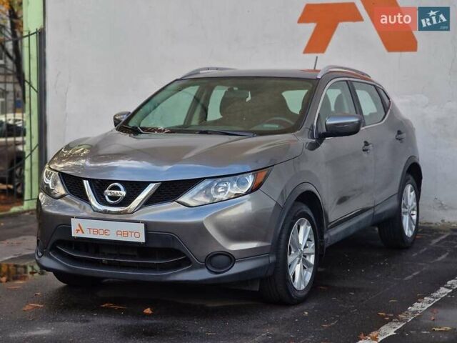 Сірий Ніссан Rogue Sport, об'ємом двигуна 2 л та пробігом 111 тис. км за 13490 $, фото 5 на Automoto.ua
