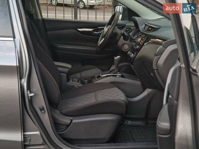 Сірий Ніссан Rogue Sport, об'ємом двигуна 2 л та пробігом 111 тис. км за 13490 $, фото 51 на Automoto.ua