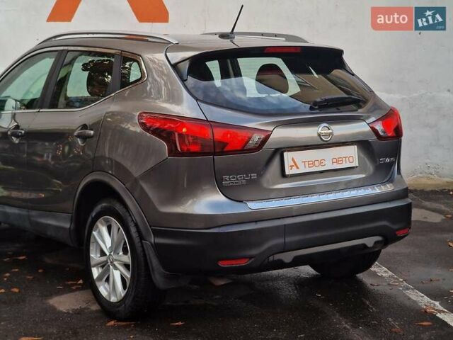 Сірий Ніссан Rogue Sport, об'ємом двигуна 2 л та пробігом 111 тис. км за 13490 $, фото 29 на Automoto.ua