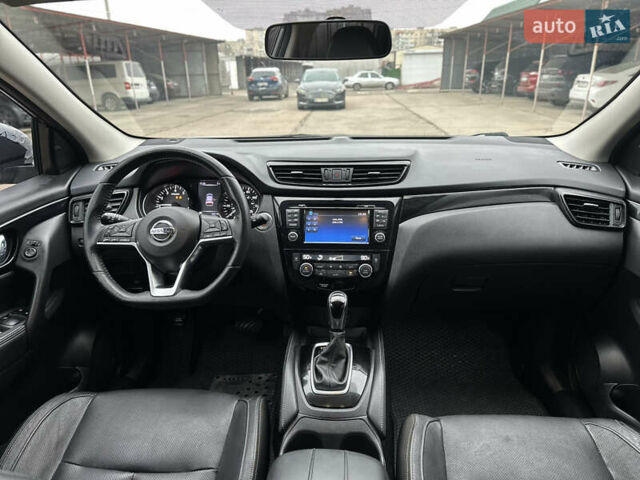 Сірий Ніссан Rogue Sport, об'ємом двигуна 2 л та пробігом 126 тис. км за 14300 $, фото 12 на Automoto.ua