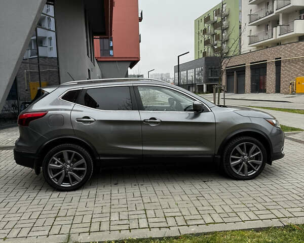 Серый Ниссан Rogue Sport, объемом двигателя 2 л и пробегом 61 тыс. км за 15500 $, фото 8 на Automoto.ua