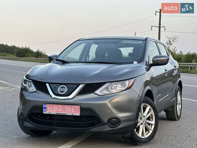 Серый Ниссан Rogue Sport, объемом двигателя 2 л и пробегом 181 тыс. км за 12900 $, фото 1 на Automoto.ua