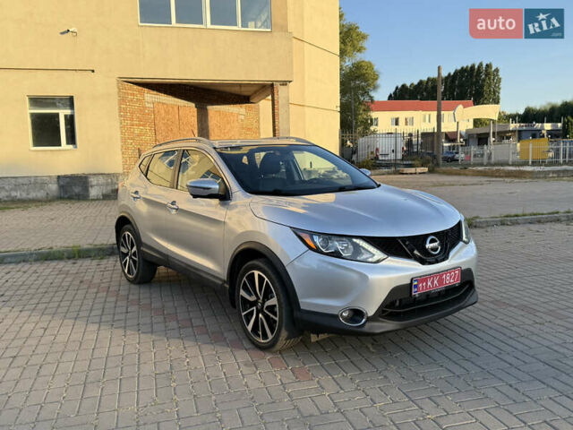 Серый Ниссан Rogue Sport, объемом двигателя 2 л и пробегом 125 тыс. км за 13800 $, фото 5 на Automoto.ua