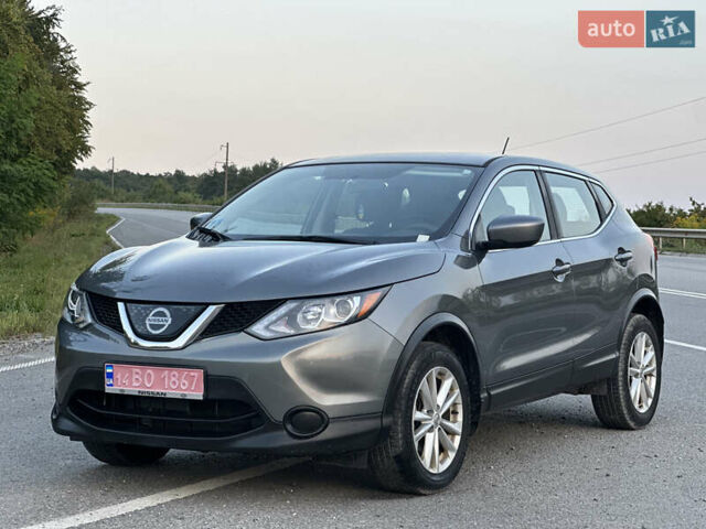 Серый Ниссан Rogue Sport, объемом двигателя 2 л и пробегом 181 тыс. км за 12900 $, фото 7 на Automoto.ua