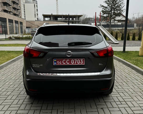 Серый Ниссан Rogue Sport, объемом двигателя 2 л и пробегом 61 тыс. км за 15500 $, фото 6 на Automoto.ua