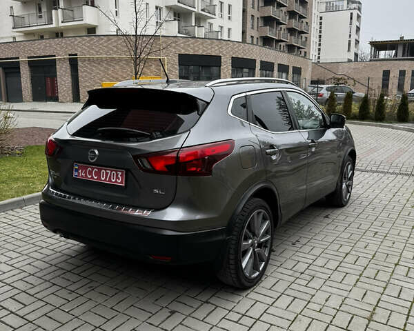 Серый Ниссан Rogue Sport, объемом двигателя 2 л и пробегом 61 тыс. км за 15500 $, фото 7 на Automoto.ua